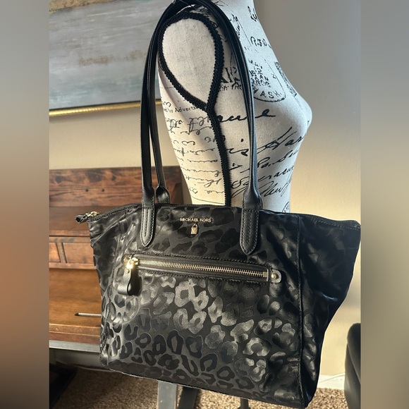 Michael Kors Leopard Bag - Picture 7 of 15